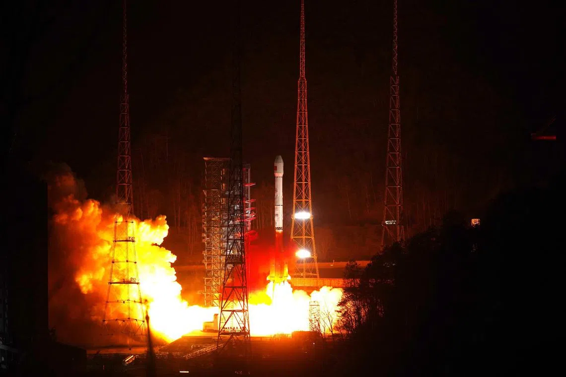 A Long March-3B carrier rocket carrying a high-orbit Internet services satellite blasts off from the Xichang satellite launch centre in Sichuan province on Feb 29.