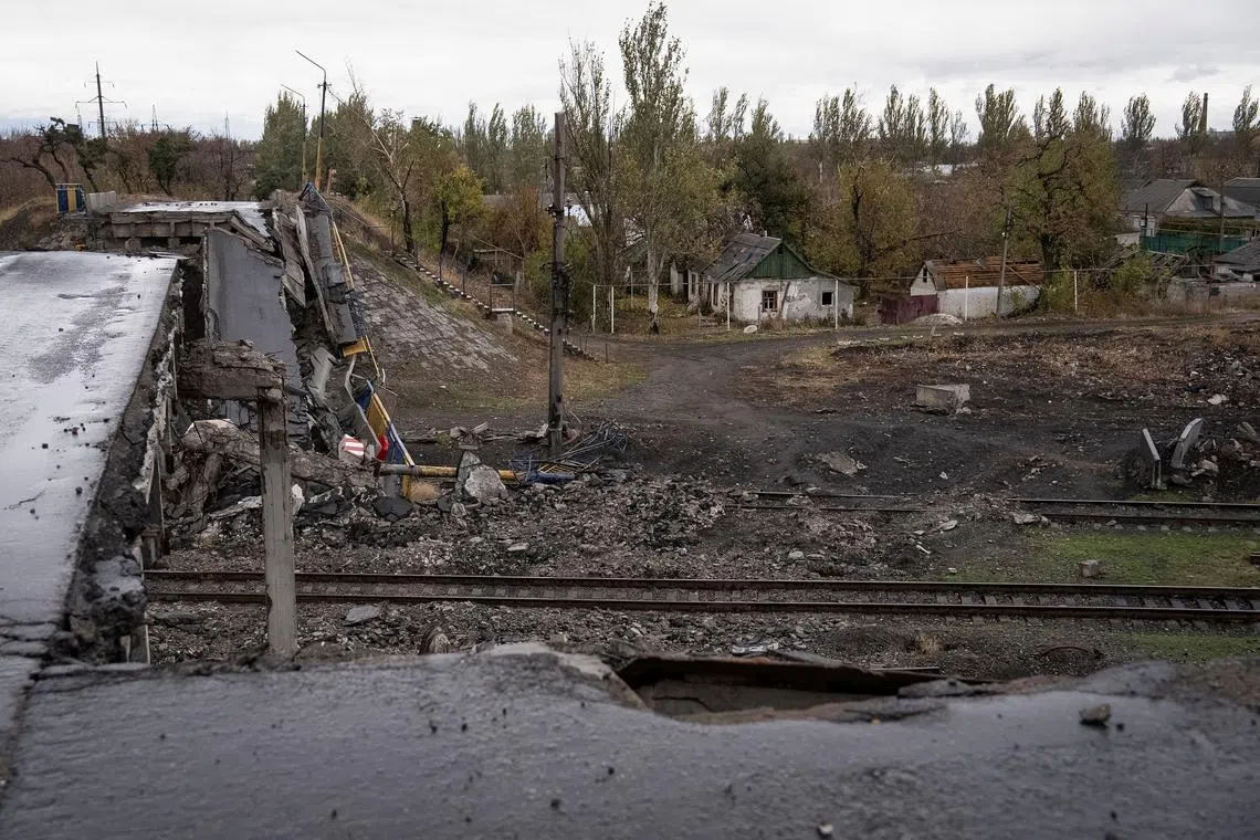 FILE PHOTO: A view shows a destroyed bridge, amid Russia's attack on Ukraine, in the town of Pokrovsk in Donetsk region, Ukraine November 4, 2024. REUTERS/Inna Varenytsia/File Photo