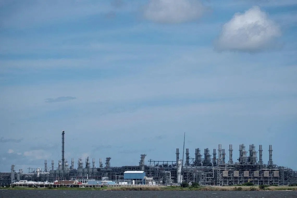US LNG exports to Asia surged in April as Middle East conflict curtailed supply