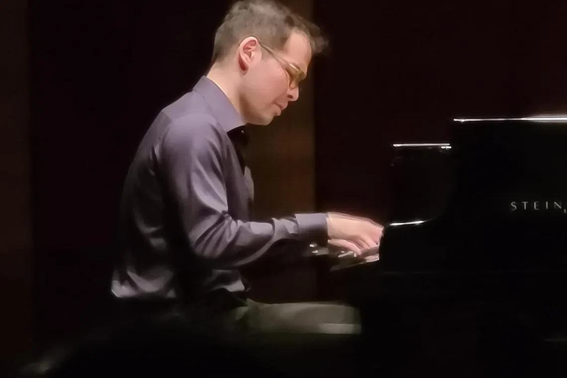 tlalim22 - Pianist Alim Beisembayev 


Credit: Susie Phua