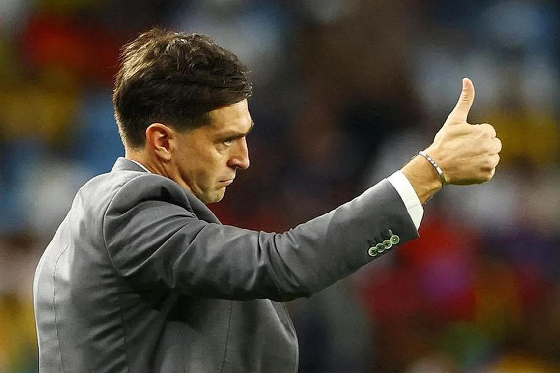 FILE PHOTO: Soccer Football - FIFA World Cup Qatar 2022 - Group H - Ghana v Uruguay - Al Janoub Stadium, Al Wakrah, Qatar - December 2, 2022 Uruguay coach Diego Alonso reacts REUTERS/Bernadett Szabo/File Photo
