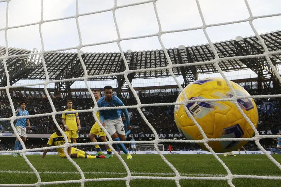 FILE PHOTO: Soccer Football - Serie A - Napoli v Hellas Verona - Stadio Diego Armando Maradona, Naples, Italy - February 4, 2024 Napoli's Cyril Ngonge scores their first goal REUTERS/Ciro De Luca/File photo