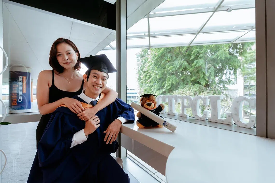gcgrades25 - Joshua Lee, who graduated with honours from NUS and is officially cancer-free, will also marry his fiancée, Josephine Hamnett, next April. 

Credit: National University of Singapore