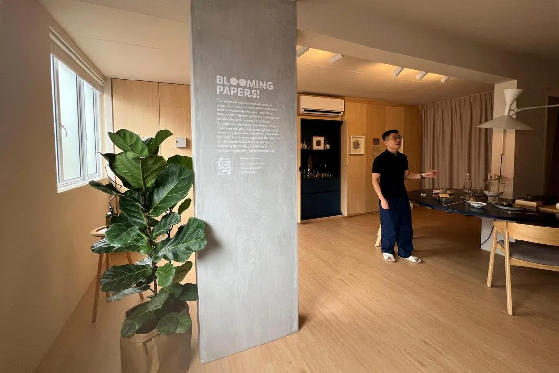Over the weekend of Jan 18 and 19, full-time visual artist Chia Ching Kai transformed his partner Jeremy How’s home into an intimate gallery for Blooming Papers.