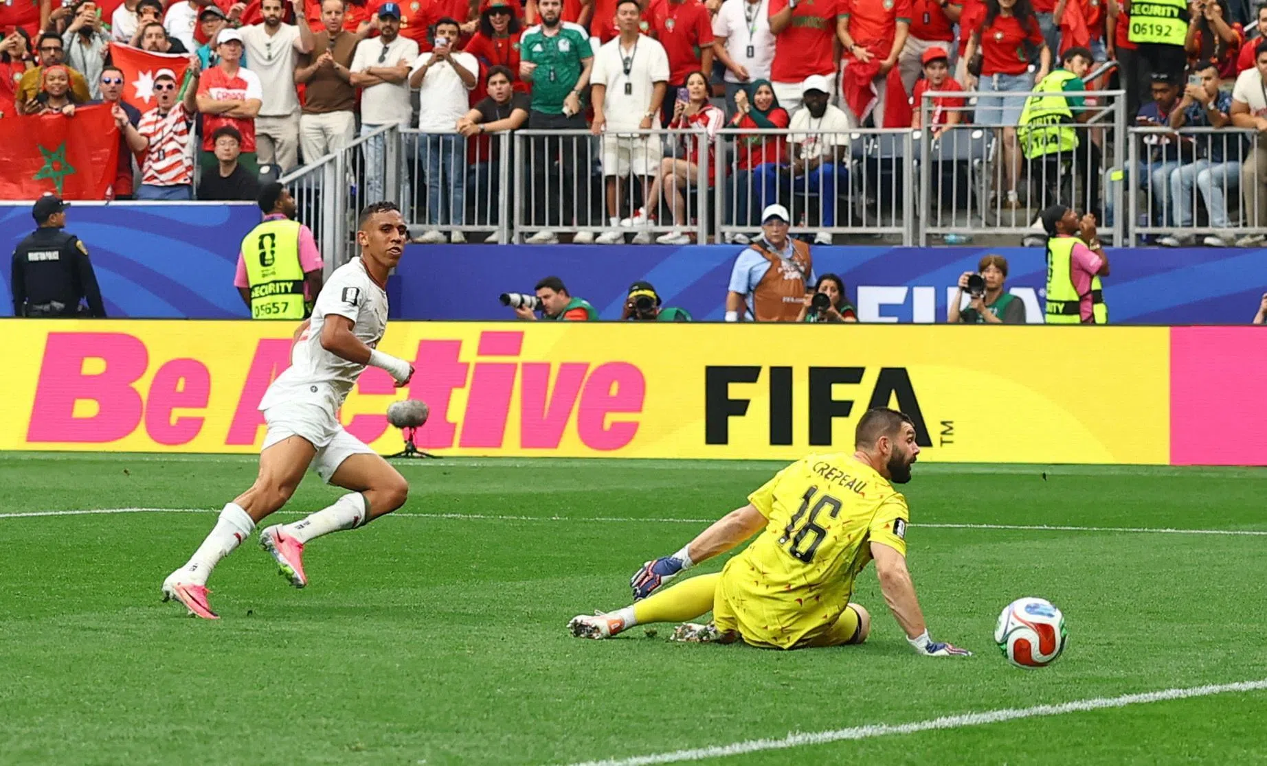 Soccer Football - FIFA World Cup 2026 - Round of 16 - Canada v Morocco - Houston Stadium, Houston, Texas, U.S. - July 4, 2026
Morocco's Soufiane Rahimi scores their third goal past Canada's Maxime Crepeau REUTERS/Hannah Mckay