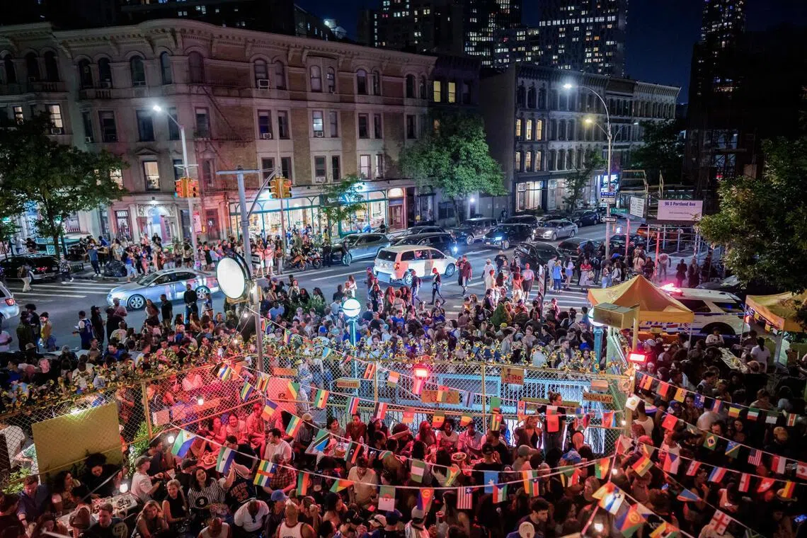 New York Knicks fans watching Game 2 of the NBA Finals against the San Antonio Spurs at a bar on June 5, 2026 in the Brooklyn Borough of New York City. 