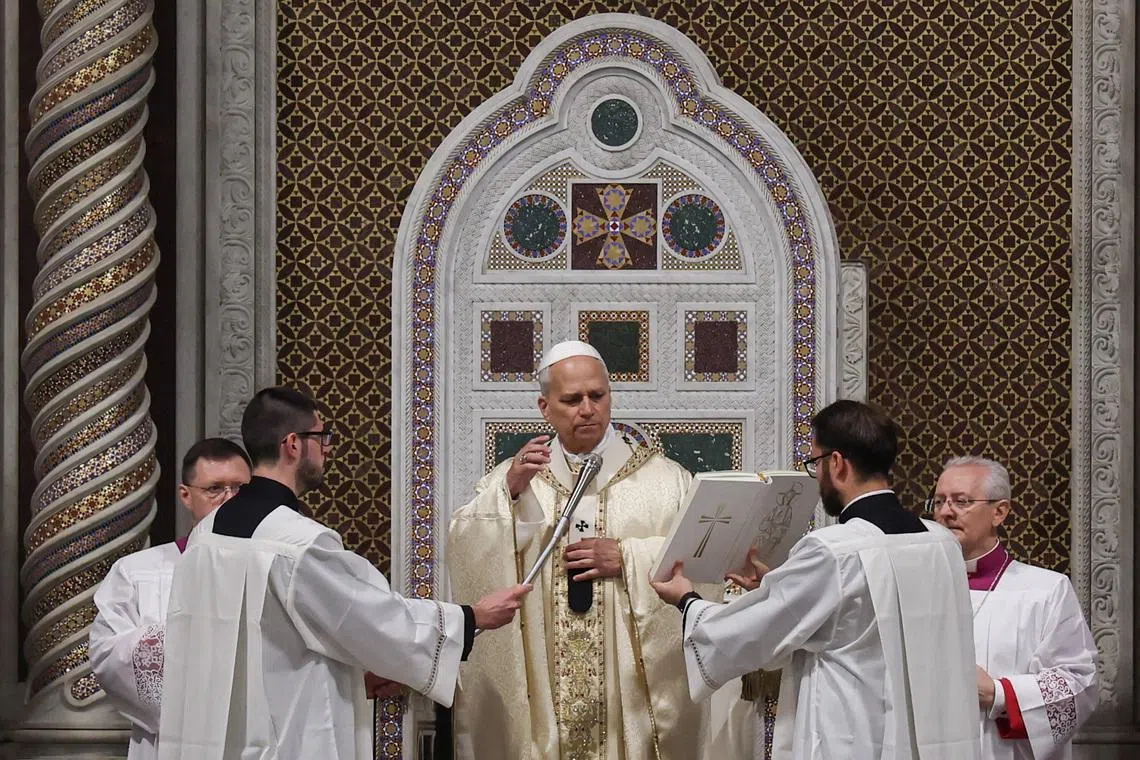 Pope Leo XIV leads the Holy Thursday Mass at the Basilica di San Giovanni in Laterano (Basilica of St. John Lateran) in Rome, Italy April 2, 2026. REUTERS/Vincenzo Livieri