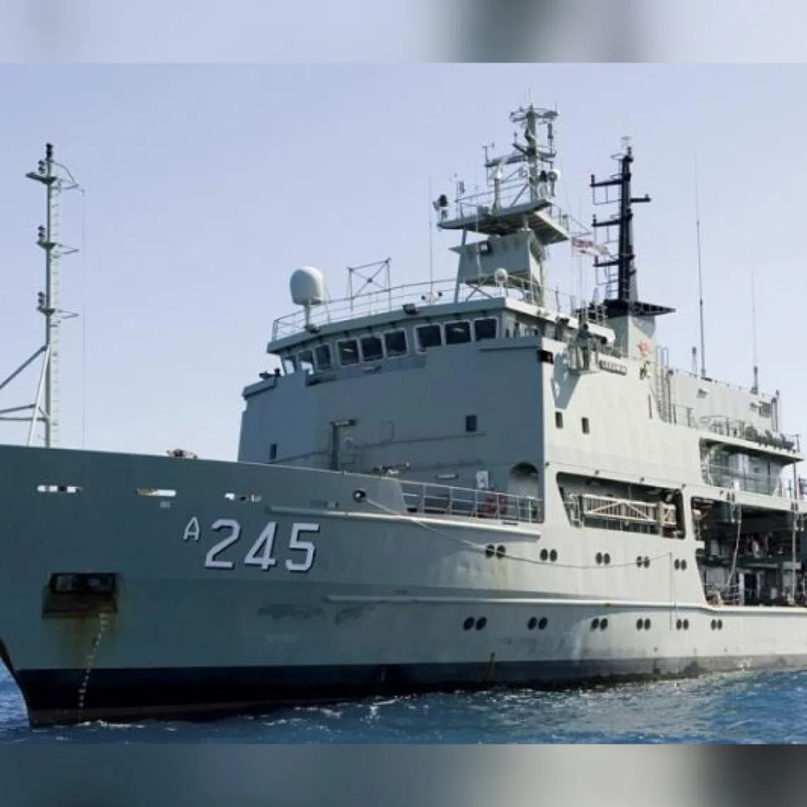 The device was discovered aboard the HMAS Leeuwin, docked in the north-eastern city of Cairns in the state of Queensland.