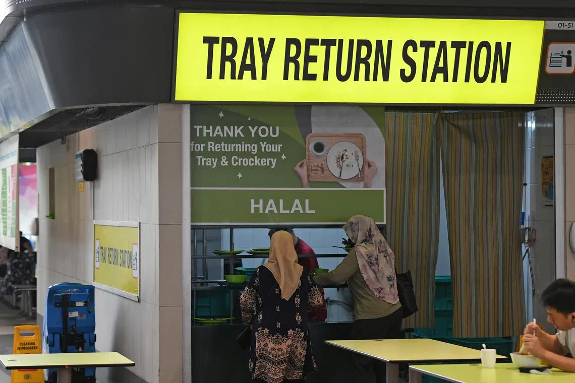 About 84 per cent of respondents said they believed that the individual diner is primarily responsible for keeping tables clean.