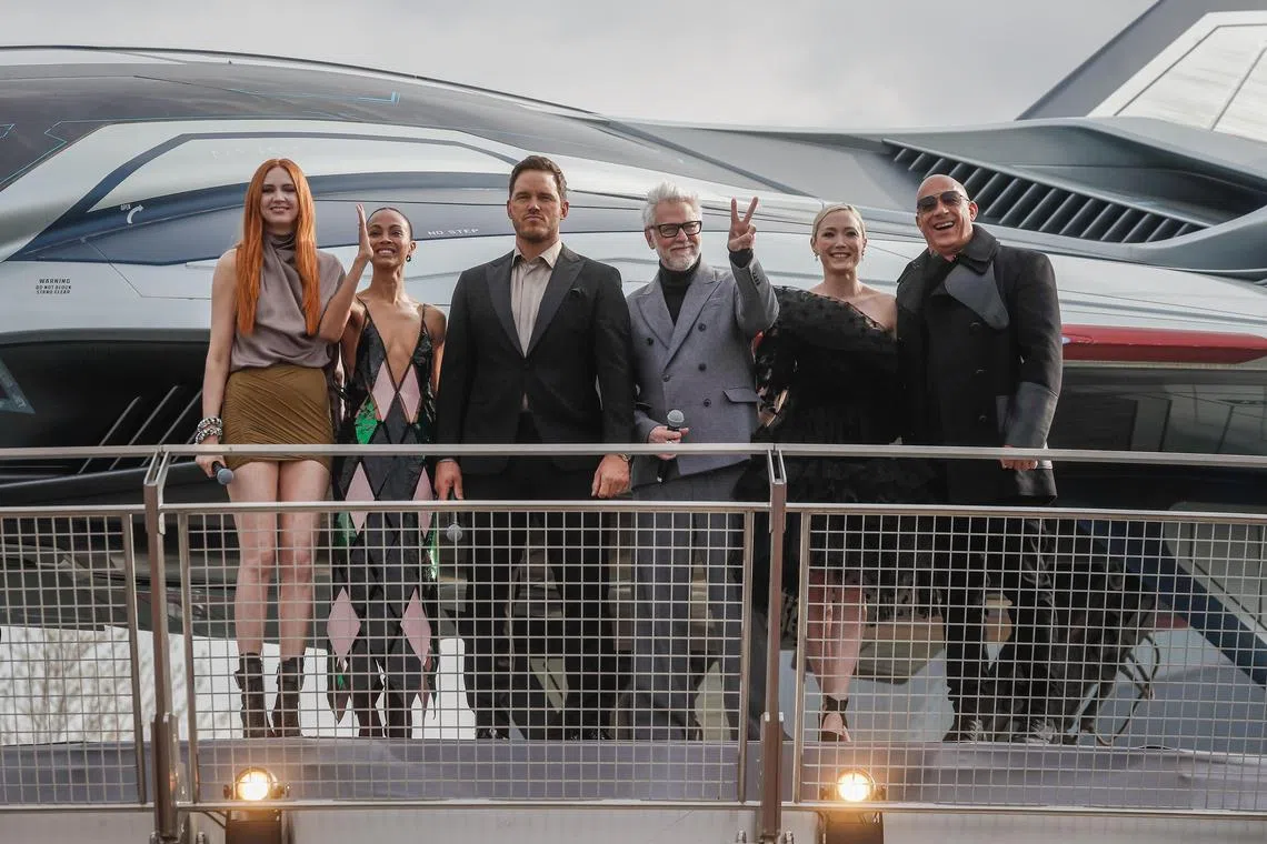 epa10586649 (L-R) Actors Karen Gillan, Zoe Saldana, Chris Pratt, director James Gunn, Pom Klementieff and Vin Diesel attends the Gardians of the Galaxy Vol.3 Gala Event, at the Avengers Campus, in Disneyland Paris amusement park in Marne-la-Vallee, near Paris, France, 22 April 2023.  EPA-EFE/CHRISTOPHE PETIT TESSON