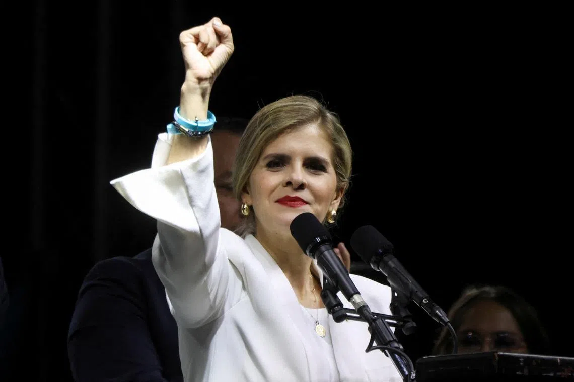 Presidential candidate Laura Fernandez of the Sovereign People's Party (PPSO) gestures as she leads the general election, in San Jose, Costa Rica, February 1, 2026. REUTERS/Mayela Lopez