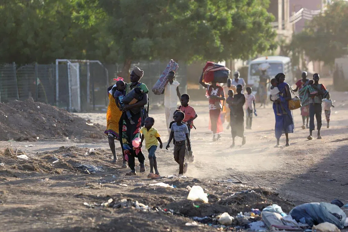 Since fighting erupted on Saturday, Khartoum's residents have become increasingly desperately, with dwindling food supplies and a lack of running water.
