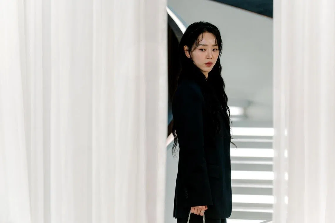 Actress Shin Hae-sun drawn to yet another fraudulent character in K-thriller The Art Of Sarah