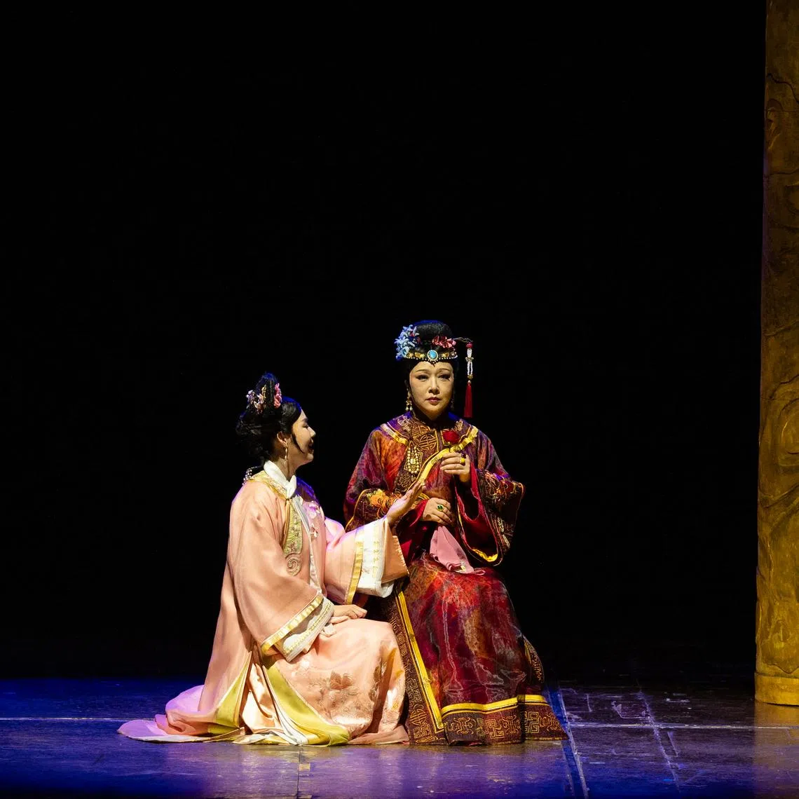 Late Qing palace drama Deling And Cixi featuring actresses Lang Ling (left) and Jiang Shan (right) plays at Huayi – Chinese Festival of Arts 2026 till Mar 1.  