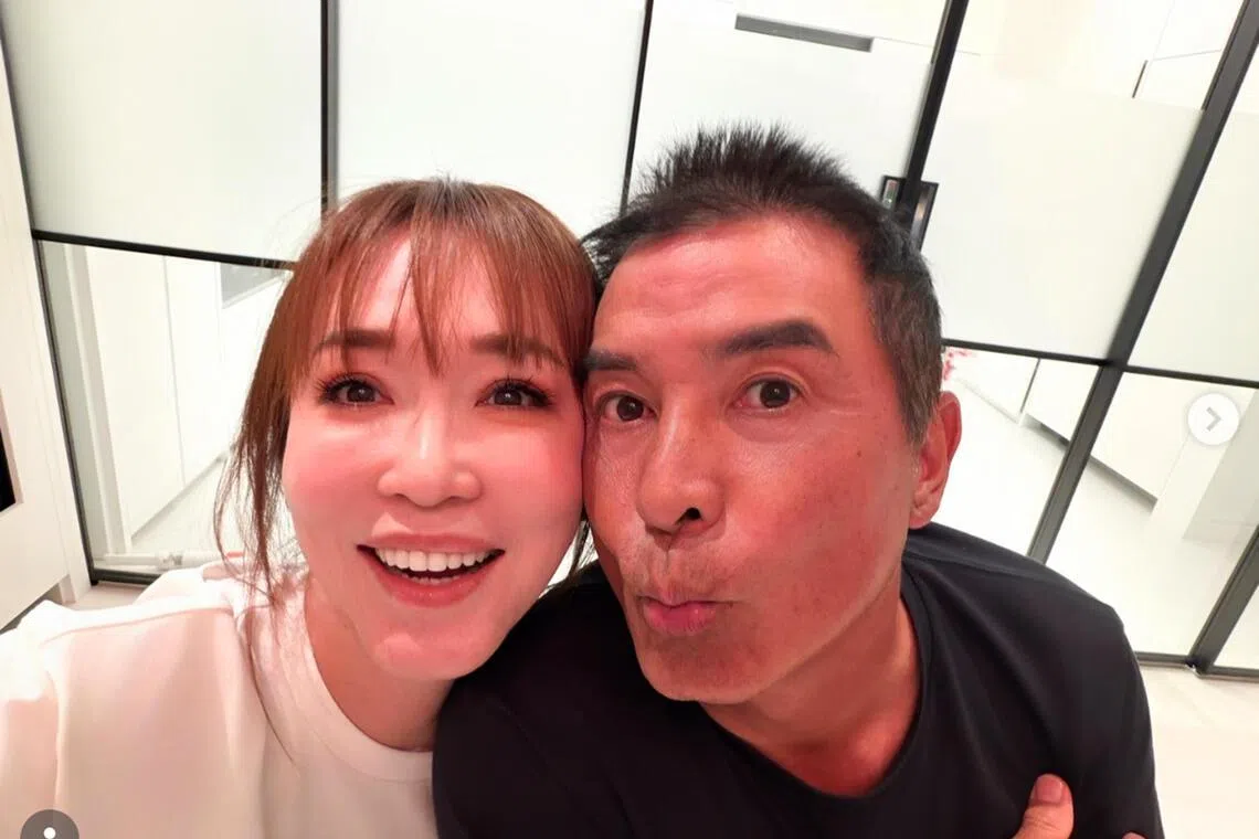 fanno6 - From left: Fann Wong with husband Christopher Lee

source: PHOTO: FANNAIAIWONG/INSTAGRAM