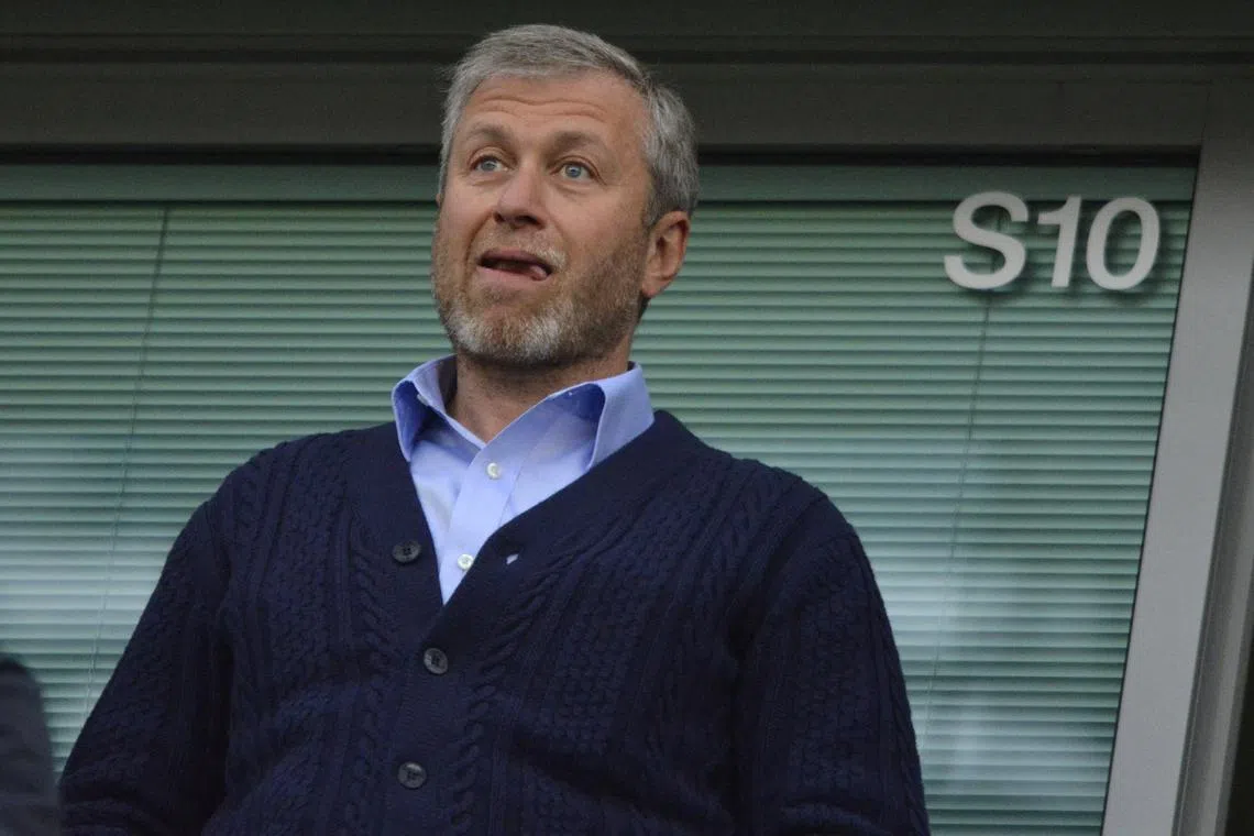 FILE PHOTO: Roman Abramovich, who was at the time the owner of Chelsea soccer club, arrives for the Champion's League semi-final second leg soccer match against Atletico Madrid at Stamford Bridge in London April 30, 2014.   REUTERS/Toby Melville/File Photo