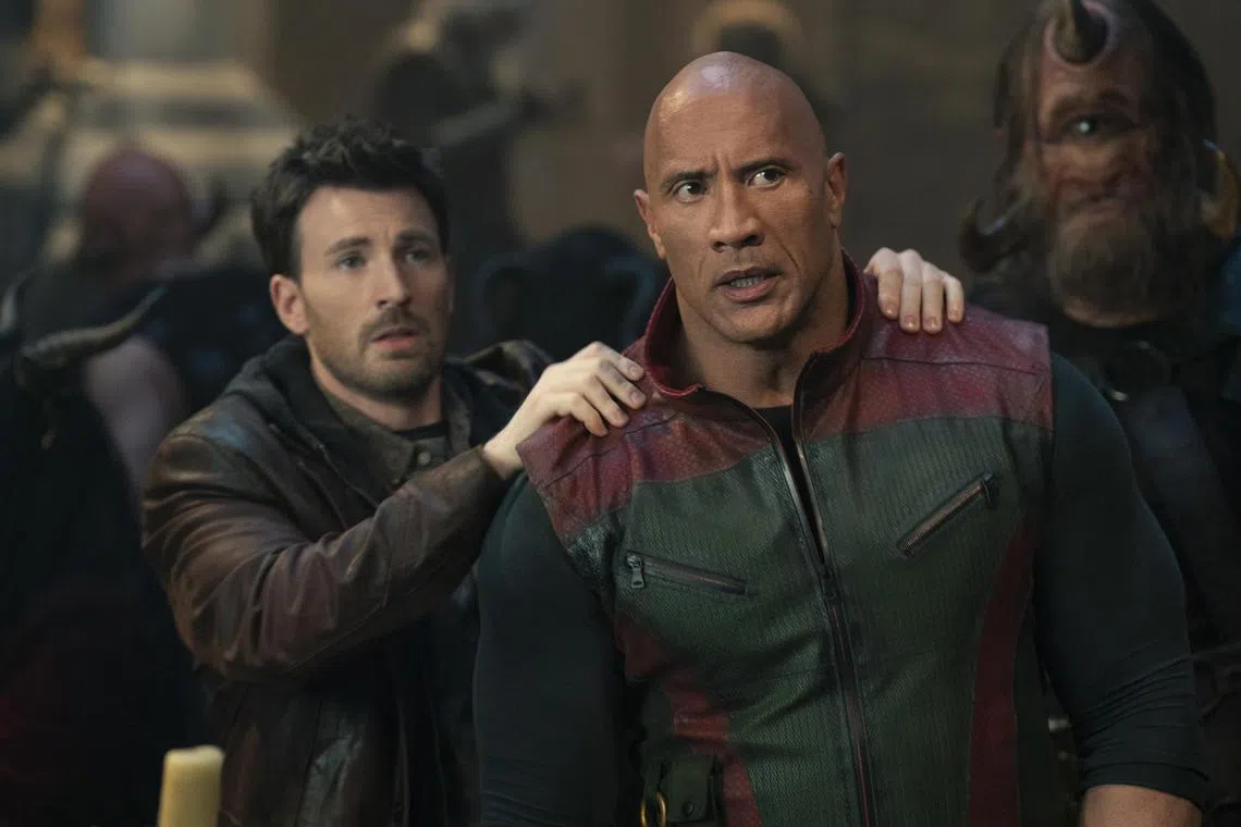 adred05 - Dwayne Johnson (right) and Chris Evans in Red One

Source/copyright: WBEI