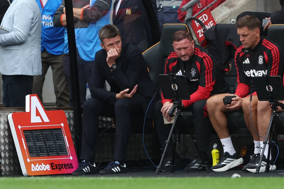 Soccer Football - Premier League - Hull City v Manchester United - MKM Stadium, Hull, Britain - August 22, 2026 Manchester United manager Michael Carrick reacts REUTERS/Scott Heppell