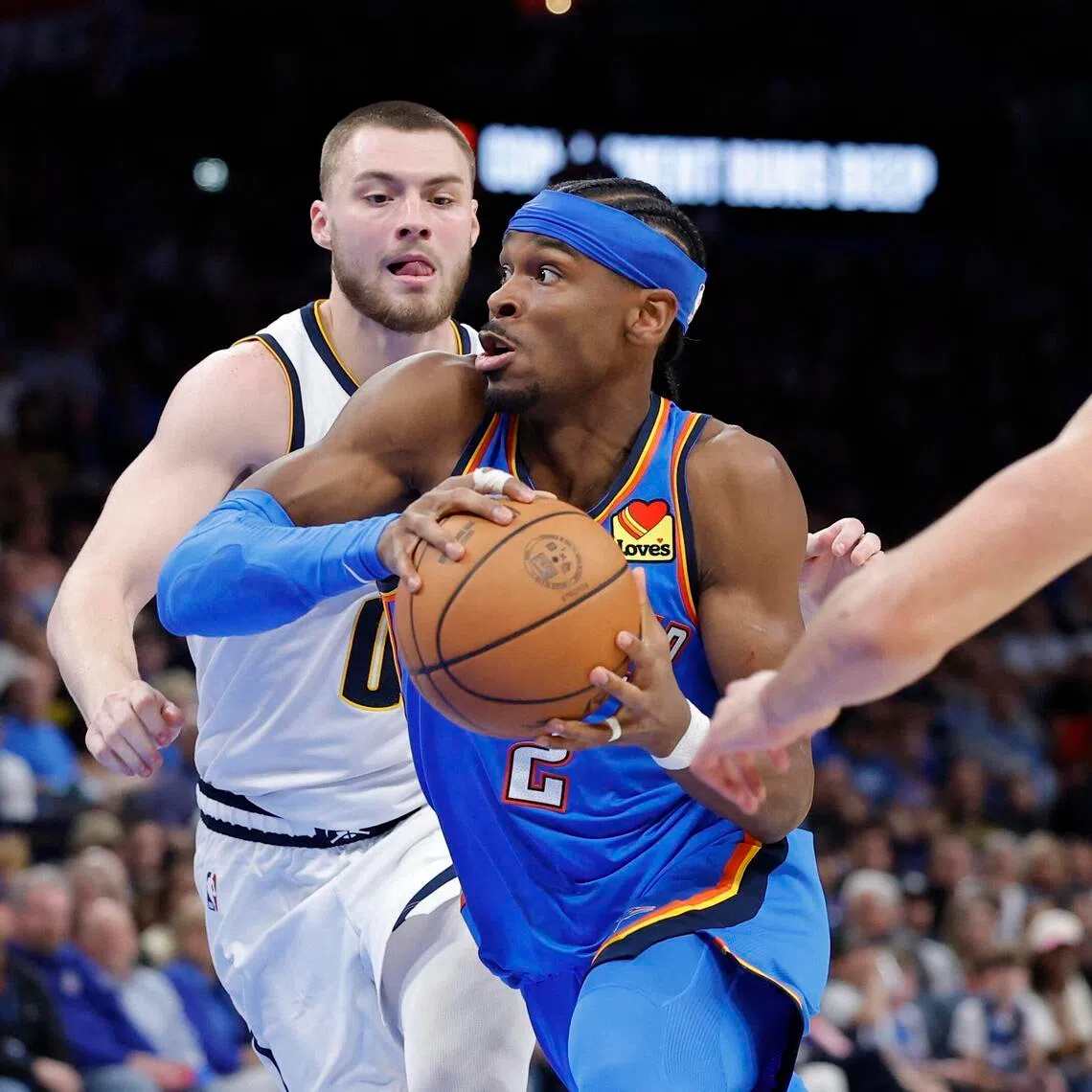 Oklahoma City Thunder guard Shai Gilgeous-Alexander drives to the basket during the second half at Paycom Center.