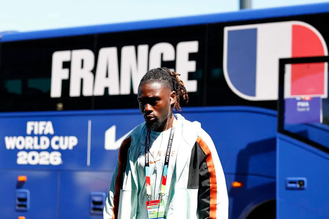 Soccer Football - FIFA World Cup 2026 - Round of 16 - Paraguay v France - Philadelphia Stadium, Philadelphia, Pennsylvania, U.S. - July 4, 2026 France's Manu Kone arrives at the stadium before the match REUTERS/Jeenah Moon