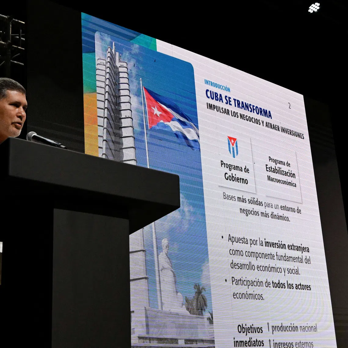 Cuba's Minister of Foreign Investment Oscar Perez-Oliva Fraga speaks at the 41st Havana International Fair (FIHAV) in Havana, Cuba November 25, 2025. REUTERS/Norlys Perez