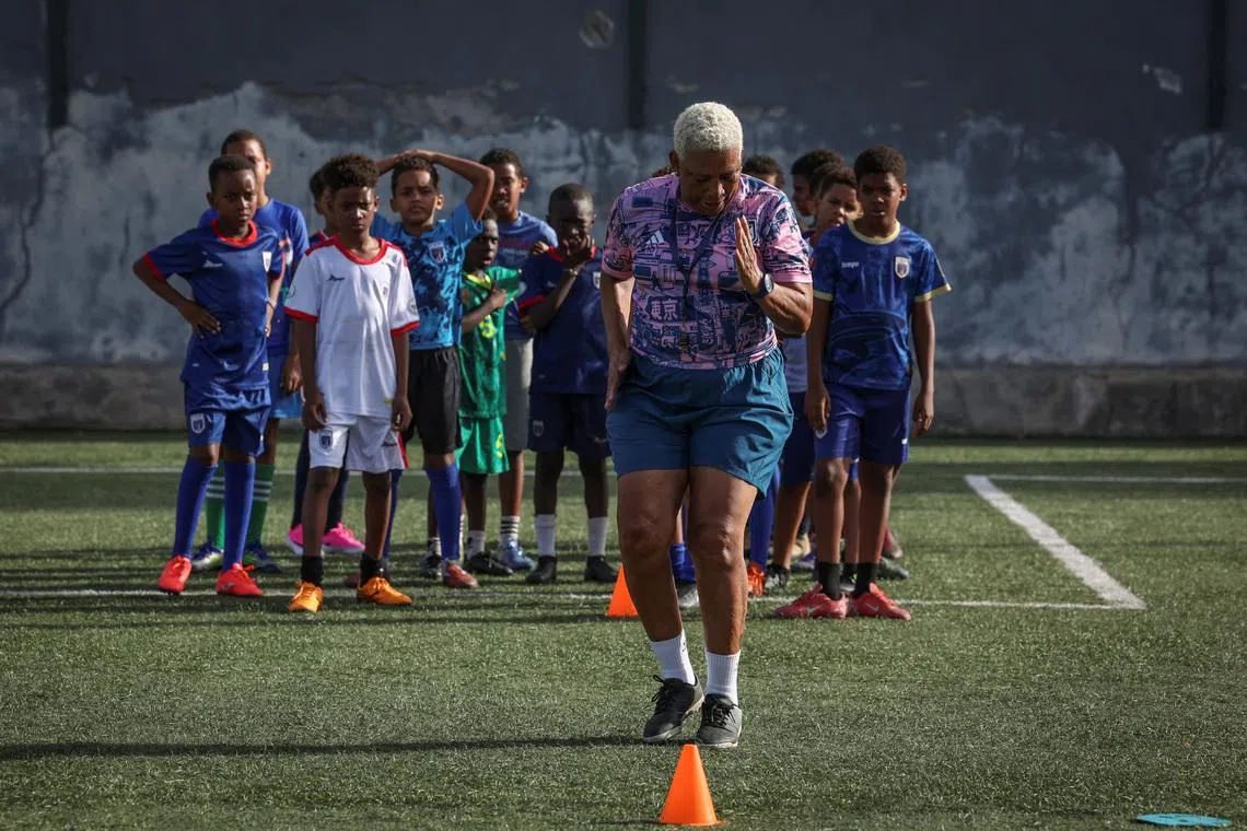 Silveria Nedio, head coach at Bola Pra Frente football academy and head coach of Cape Verde women’s national football team, said it was beneficial for young players to train abroad.