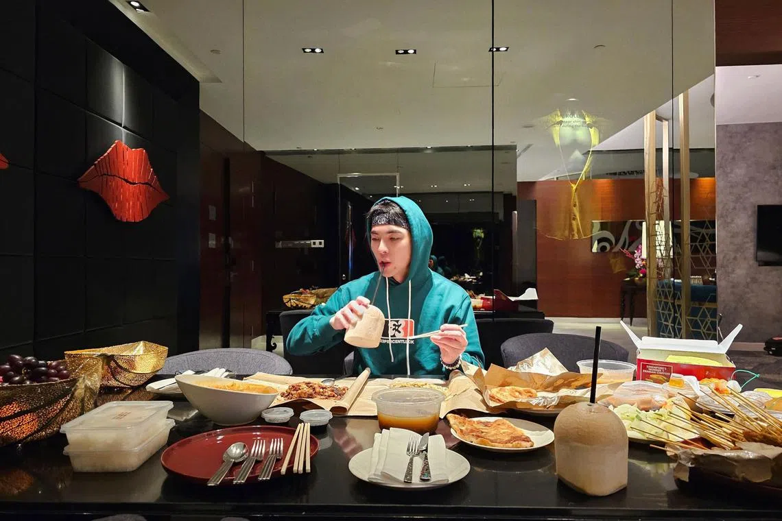 Singer Jam Hsiao feasts on local food while in Singapore | The Straits ...