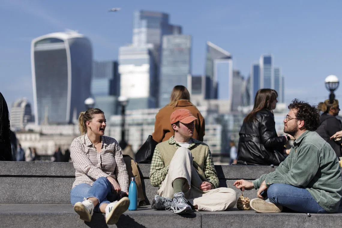 The idea is that retirement does not have to be a fixed, clearly defined period at the end of your working life.