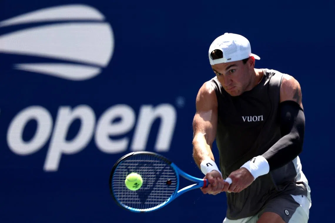 FILE PHOTO: Tennis - U.S. Open - Flushing Meadows, New York, United States - August 25, 2025 Jack Draper of the U.S. in action during his first round match against Argentina's Federico Agustin Gomez REUTERS/Kevin Lamarque/File Photo