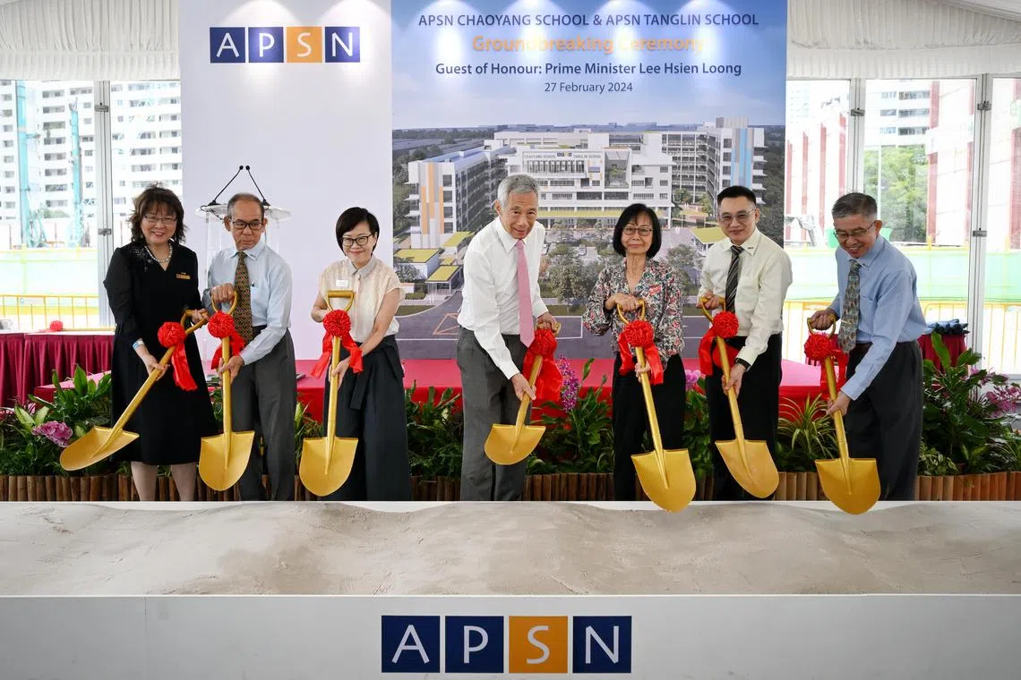 ST20240227_202424259071 Kua Chee Siong/ wlschool27/ 
From L-R: Mrs Angela Lee, Principal, APSN Chaoyang School; Mr Chan Chee Keong, Board Director and School Supervisor, APSN Education Services Ltd; Mrs Dayna Chia, Divisional Director, Special Educational Needs Division, Ministry of Education; Guest-of-Honour, Prime Minister Lee Hsien Loong; Mrs Ruby Cheah, Chairman of APSN Education Services Ltd; Mr Stanley Tang, CEO of APSN and Mr Phua Huat Chuan, Principal, APSN Tanglin School.
APSN holding a Groundbreaking Ceremony for new school site at Ang Mo Kio Street 54 on Feb 27, 2024. 
APSN Chaoyang School and APSN Tanglin School, which serve primary students aged 7-12 years old and secondary students aged 13-16 years old respectively, will be redeveloped and co-located at the new site in 2026 to better support students with special educational needs.