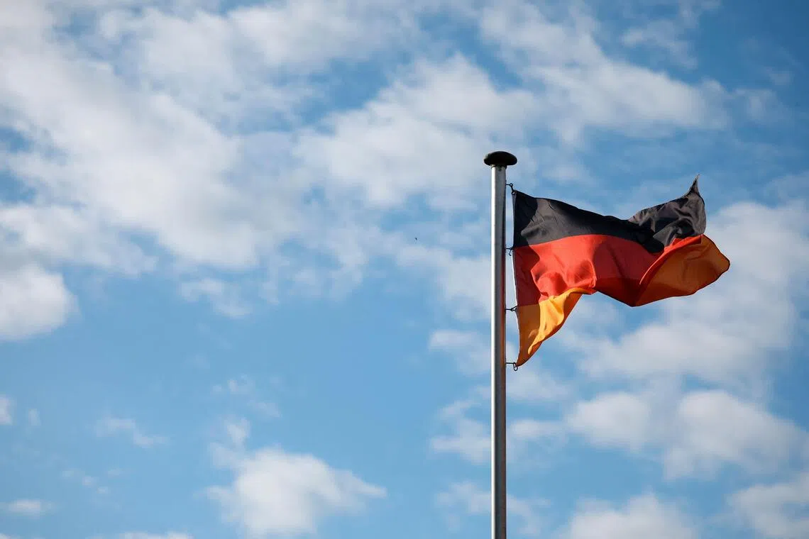 Senior figures in the ruling coalition say the far-right Alternative for Germany and the far-left Left Party could both pose risks.