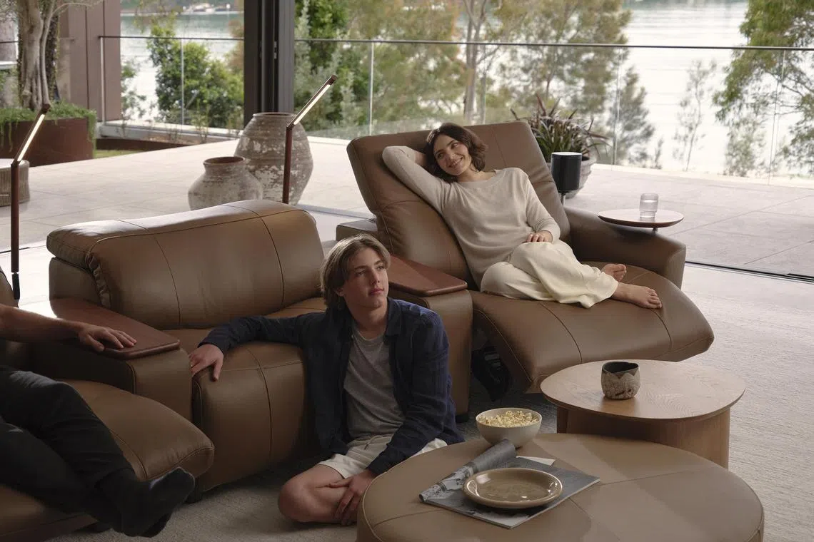 csdesign29 - Australian furniture brand King Living recently unveiled its latest innovation in luxe living - the King Cinema Premiere Recliner, designed to transform the living room into an immersive personal cinema. 

Copyright: KING LIVING