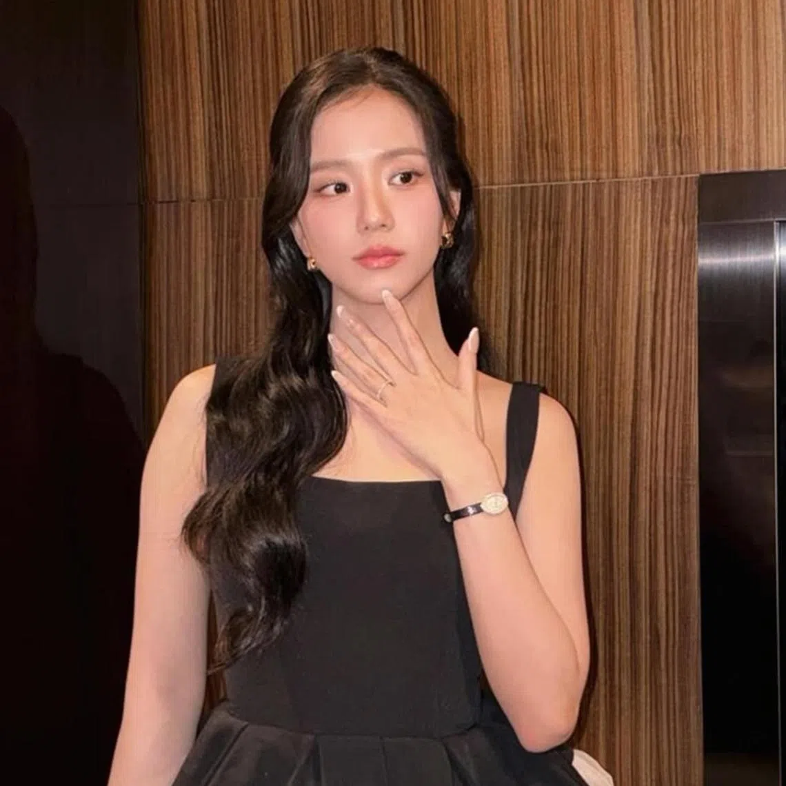 The statement said Jisoo has had no involvement in or knowledge of her brother’s private affairs.