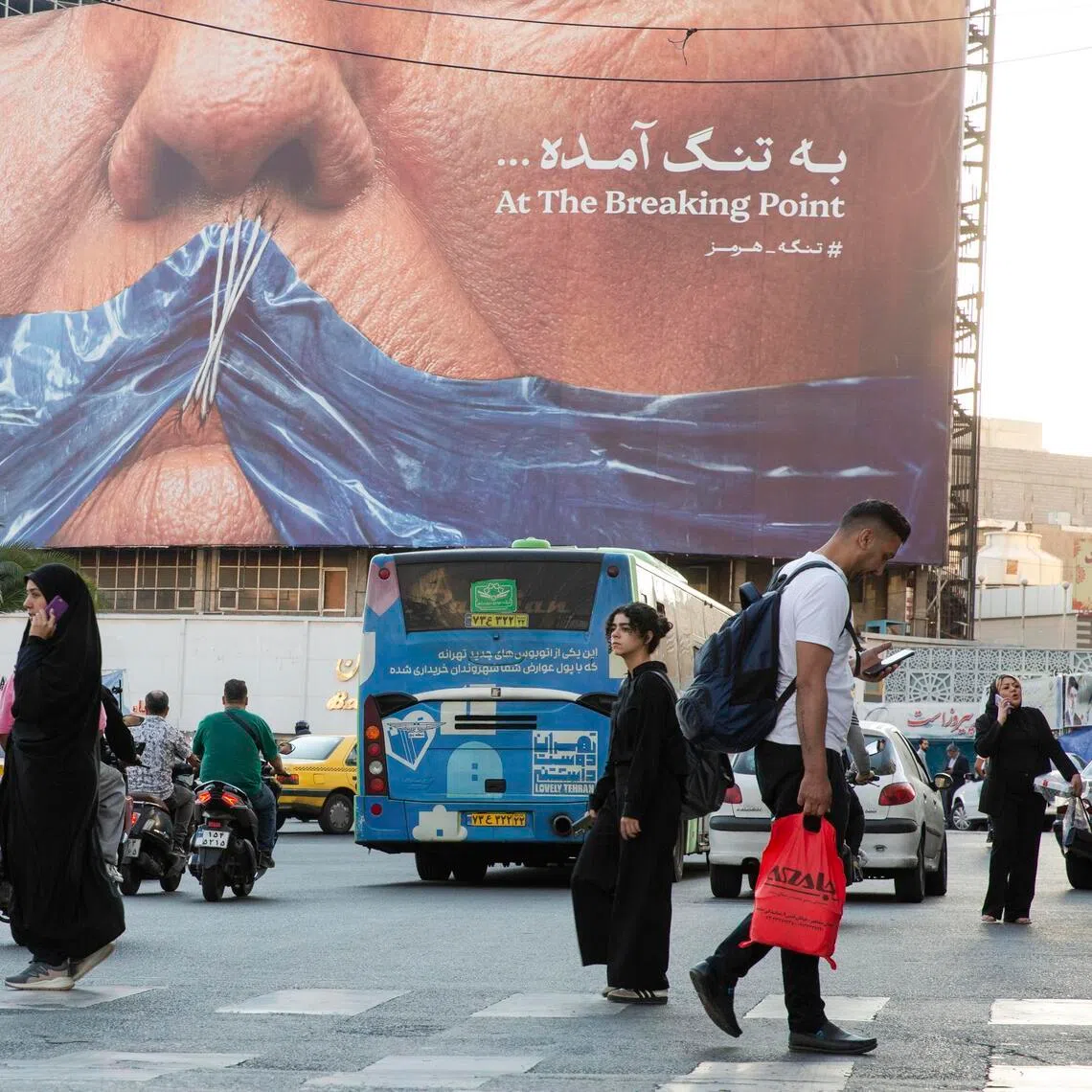 Both sides are gambling on exploiting each other’s economic vulnerabilities, says the writer.