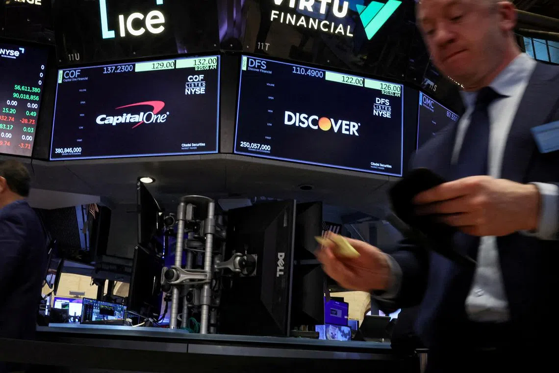 The S&P 500 and the Nasdaq Composite finished largely unchanged.
