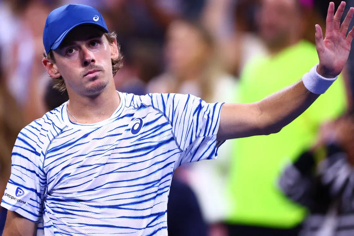 FILE PHOTO: Tennis - U.S. Open - Flushing Meadows, New York, United States - August 31, 2024 Alex de Minaur from Australia acknowledges the crowd after his win over Daniel Evans from England in a third round match. REUTERS/Andrew Kelly/File Photo