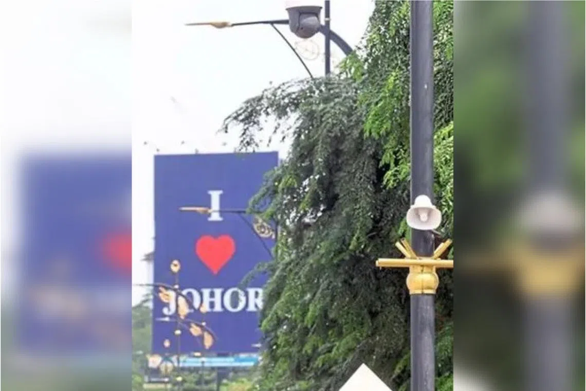 An AI camera in Johor Bahru, intended to monitor vehicles and aid in criminal investigations.