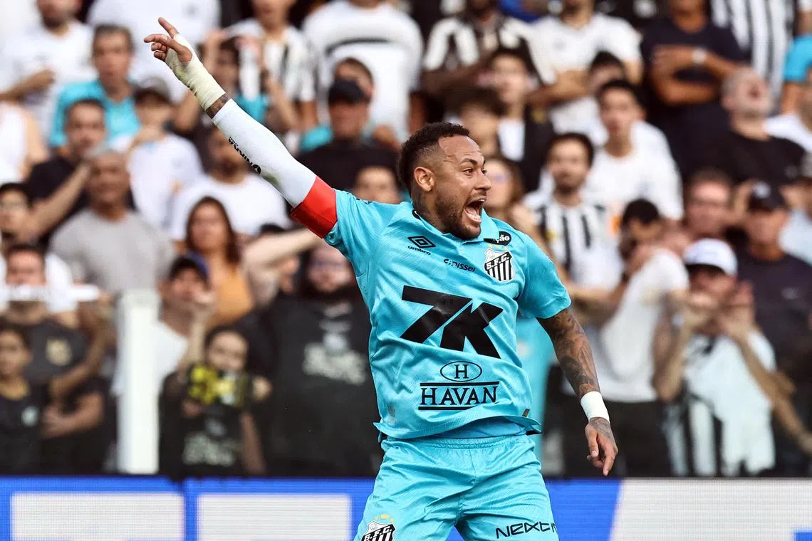 FILE PHOTO: Soccer Football - Brasileiro Championship - Santos v Botafogo - Estadio Urbano Caldeira, Santos, Brazil - June 1, 2025, Santos' Neymar reacts REUTERS/Thiago Bernardes/File Photo