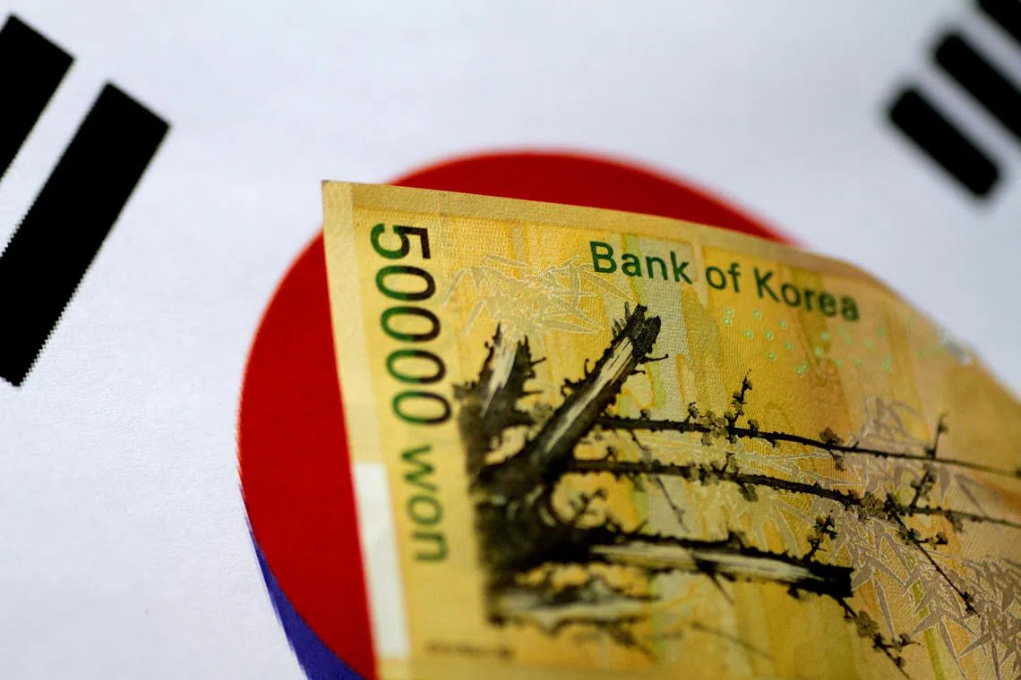 South Korea’s giant national pension fund has ended its five-month support of the won.