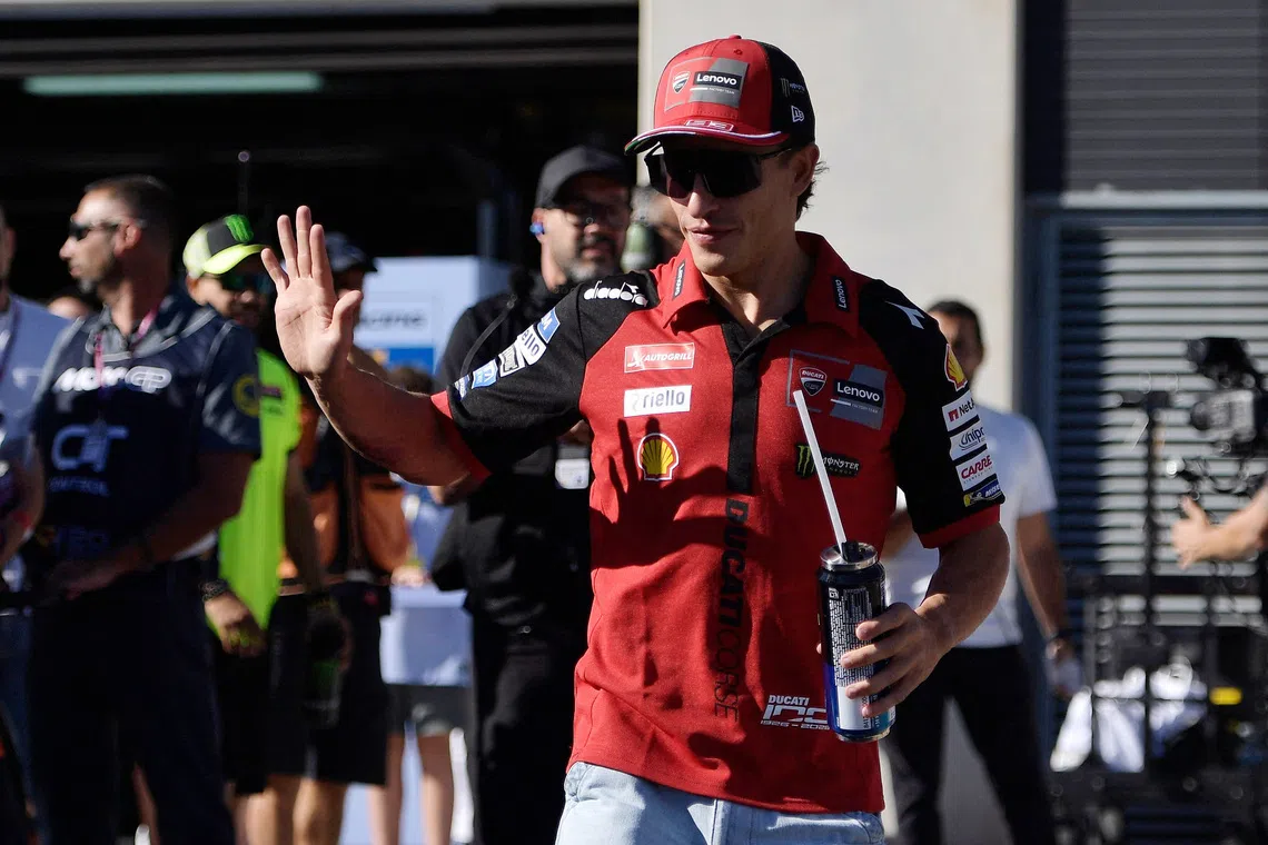MotoGP - Aragon Grand Prix - Ciudad del Motor de Aragon, Aragon, Spain - August 30, 2026 Ducati Lenovo Team's Marc Marquez ahead of the riders' parade REUTERS/Pablo Morano