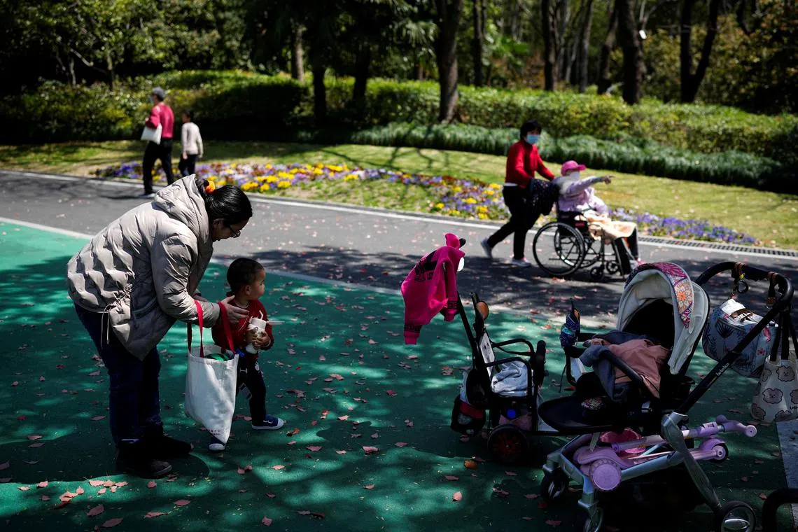 Nannies in Shanghai are paid around 6,000 yuan a month on average. 