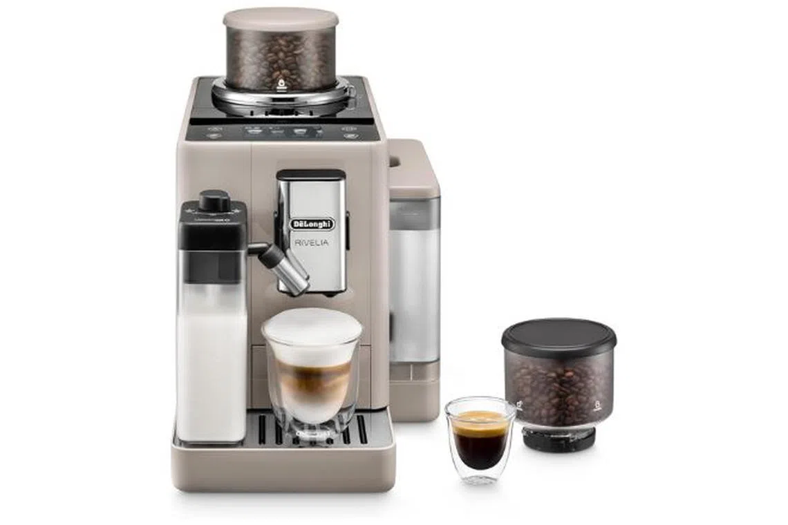 De’Longhi Rivelia Fully Automatic Coffee Machine