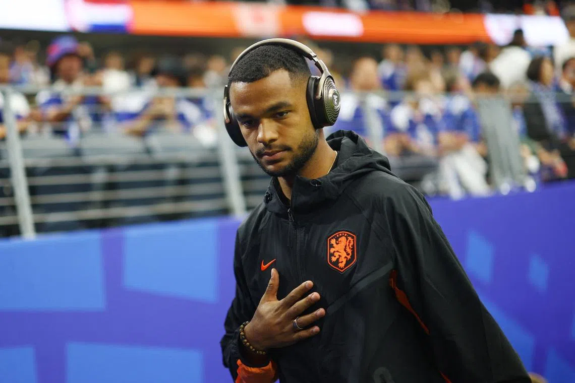Soccer Football - FIFA World Cup 2026 - Group F - Netherlands v Japan - Dallas Stadium, Arlington, Texas, U.S. - June 14, 2026 Netherlands' Cody Gakpo walks on the pitch before the match REUTERS/Hannah Mckay