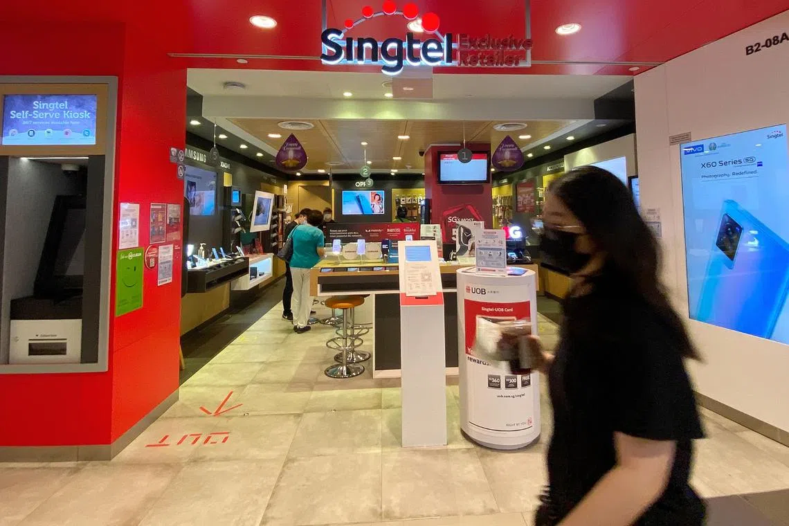 pixgeneric / Generic picture of Singtel retailer in Plaza Singapura taken on 11 Nov  2021. Singtel on Thursday (Nov 11) reported a 109.2 per cent jump in earnings to $954 million from $466.1 million in the year-ago period.

Earnings were driven by the improved share of results of associates and joint ventures, reversing a loss of $290.8 million to a gain of $770.3 million in the first half of financial year 2022, the telco said in an exchange filing.
