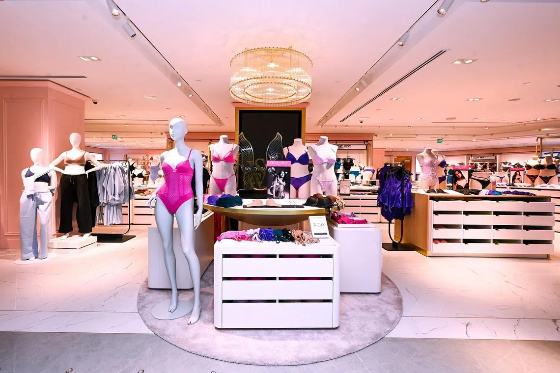 Victoria's Secret has recently unveiled its first Store Of The Future in Singapore.