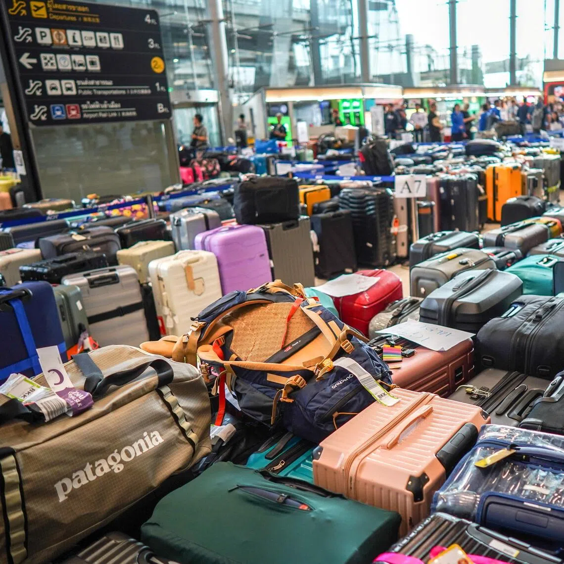 Labour shortage from severe flooding across Bangkok led to an accumulation of approximately 10,000 delayed suitcases at Suvarnabhumi Airport.