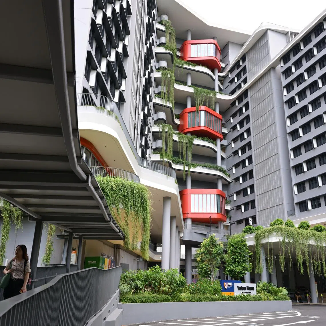 Located next to the university’s sports centre, Valour House offers access to a wide range of sporting facilities. 