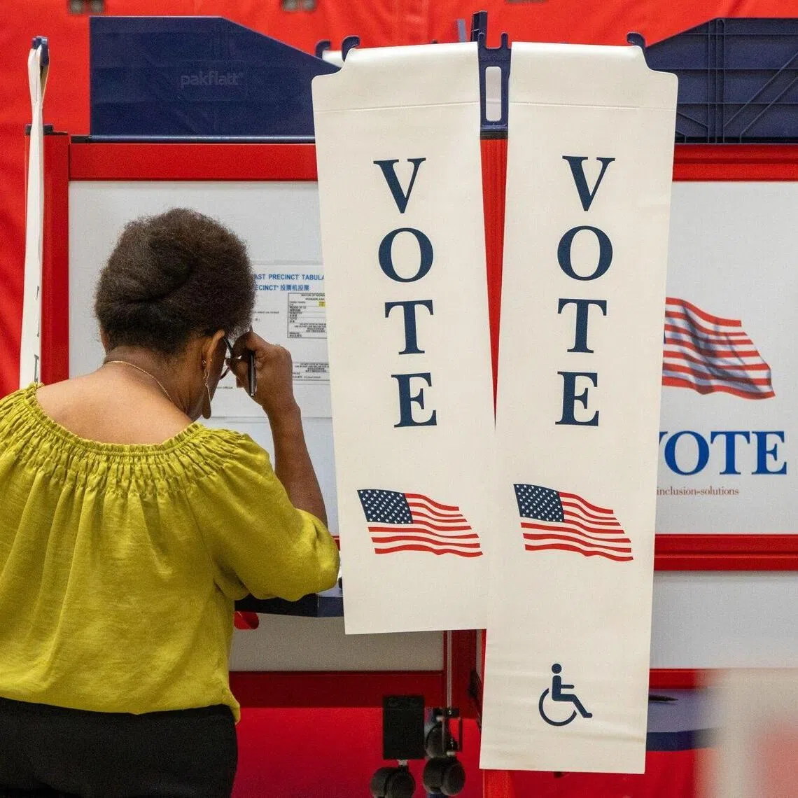 The US midterm elections will determine control of Congress for the final two years of US President Donald Trump’s term. Yet voters and election officials still do not know what rules may govern millions of mail-in ballots.