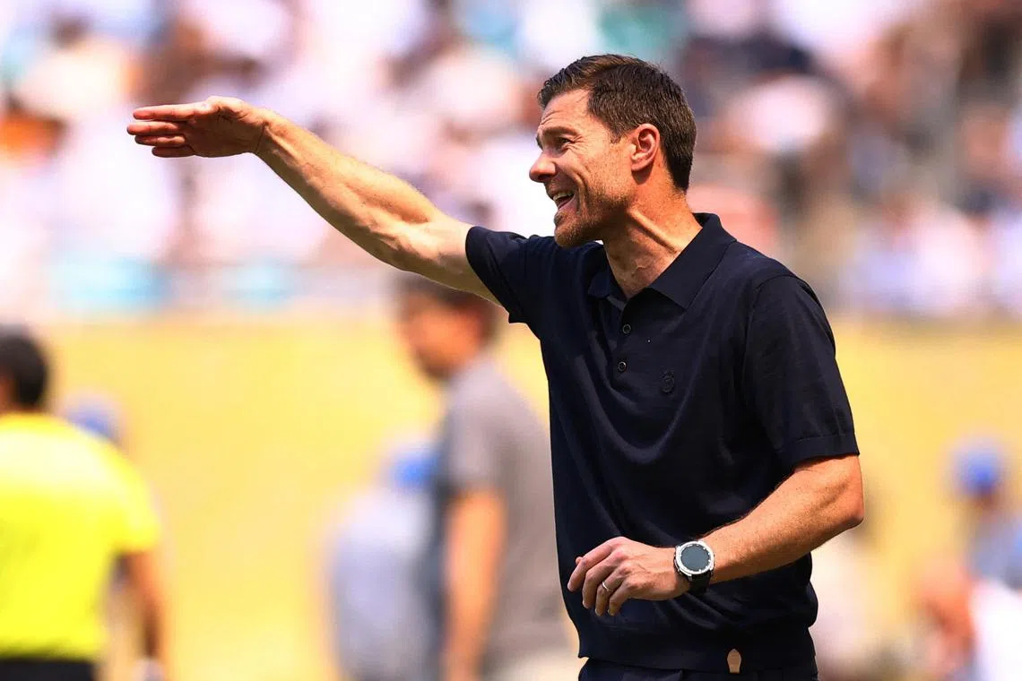 Soccer Football - FIFA Club World Cup - Group H - Real Madrid v Al Hilal - Hard Rock Stadium, Miami Gardens, Florida, U.S. - June 18, 2025 Real Madrid coach Xabi Alonso reacts REUTERS/Hannah Mckay
