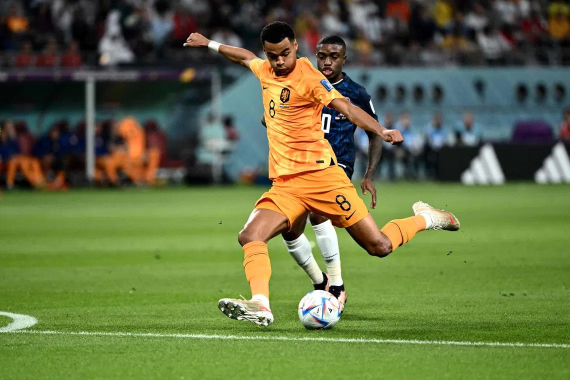 Netherlands forward Cody Gakpo scoring his team's first goal in the sixth minute against Ecuador during their Group A clash at the Khalifa International Stadium on Nov 25.